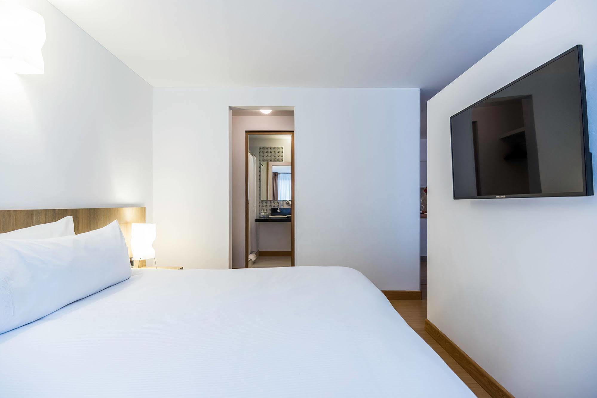 Viaggio Virrey City Apartment Богота Екстер'єр фото